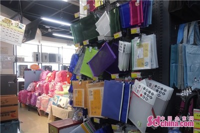 開學經濟升溫，淄博文具市場迎來消費熱潮，理性消費成關鍵